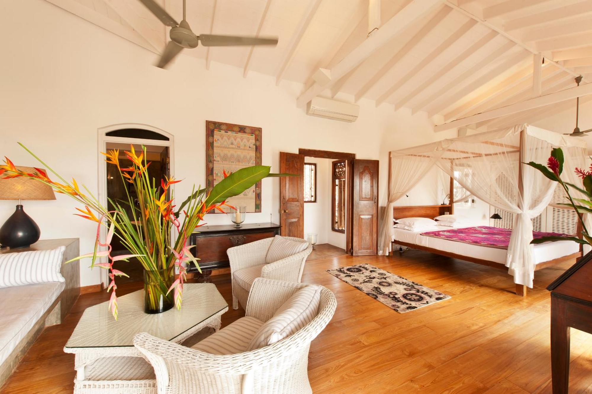 A 03 Bedroom Villa In Galle Fort With Roof Terrace & Pool Eksteriør billede
