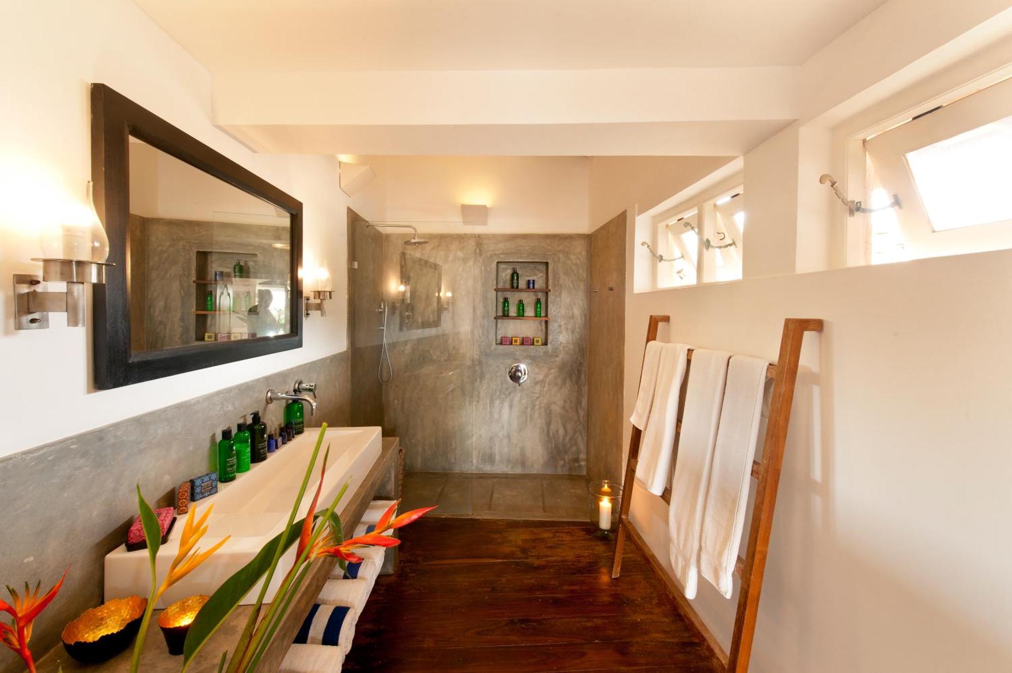 A 03 Bedroom Villa In Galle Fort With Roof Terrace & Pool Eksteriør billede